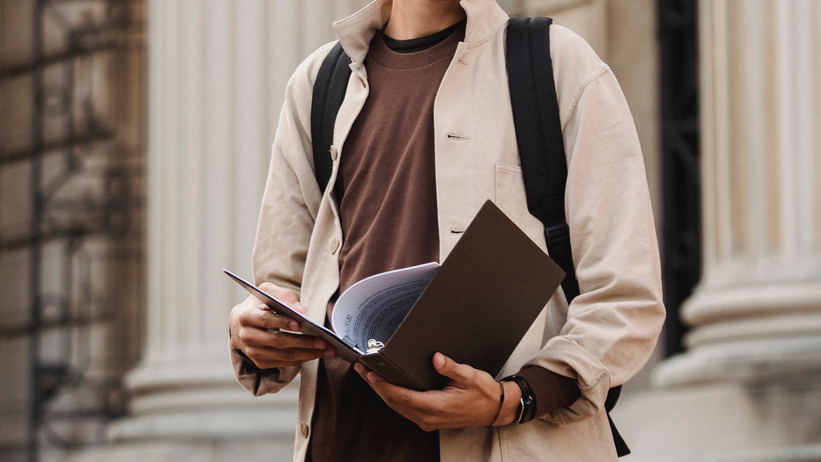 大学生 university student